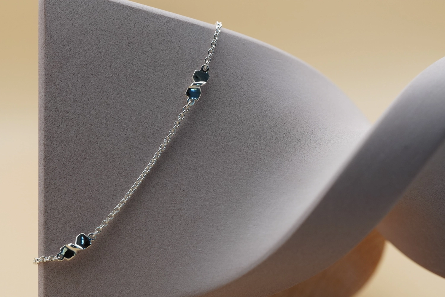 Bode Originals – handgefertigte Fliegen aus Holz – Armband